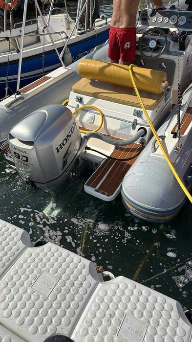 Лодка, извънбордов двигагел 90 кс, регистрирана ГЪРЦИЯ, сонар