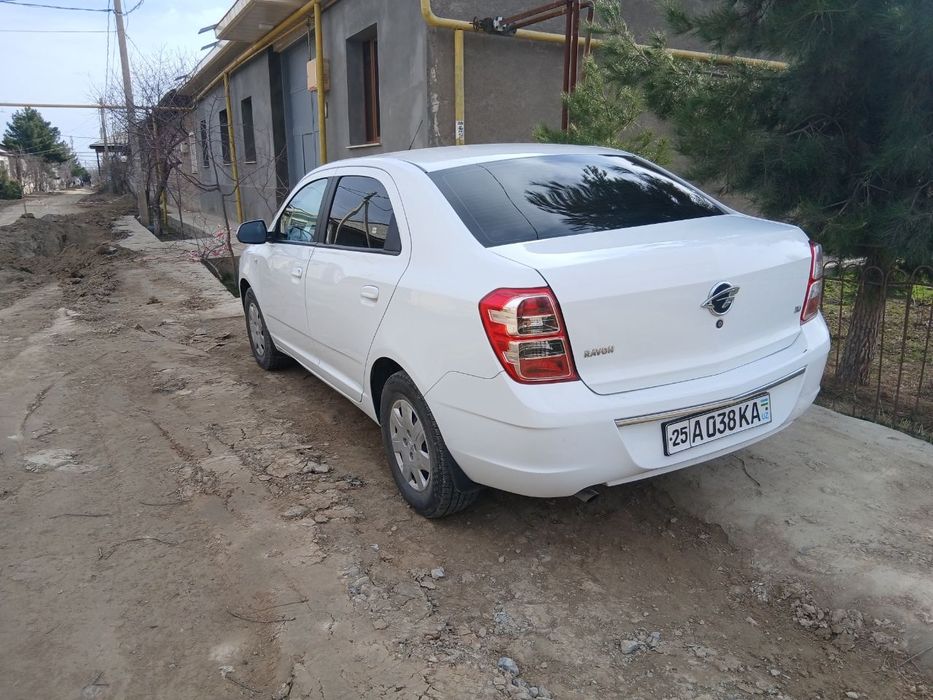 Chevrolet Cobalt 2018 — 4