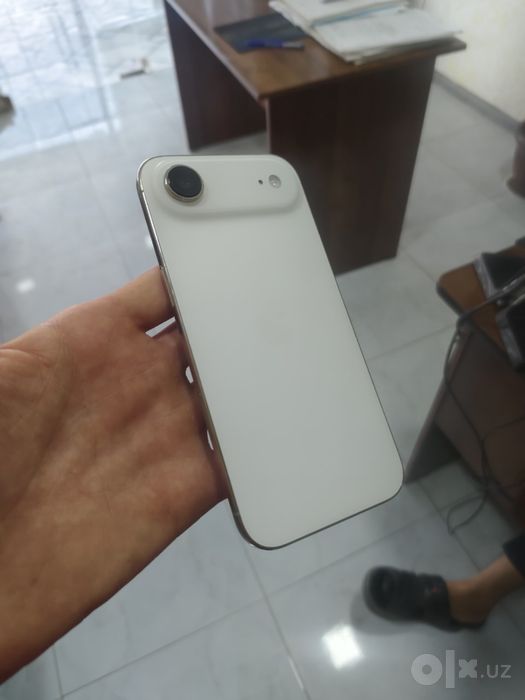 Iphone  17 air. Yangidek. Naqtga sotiladi