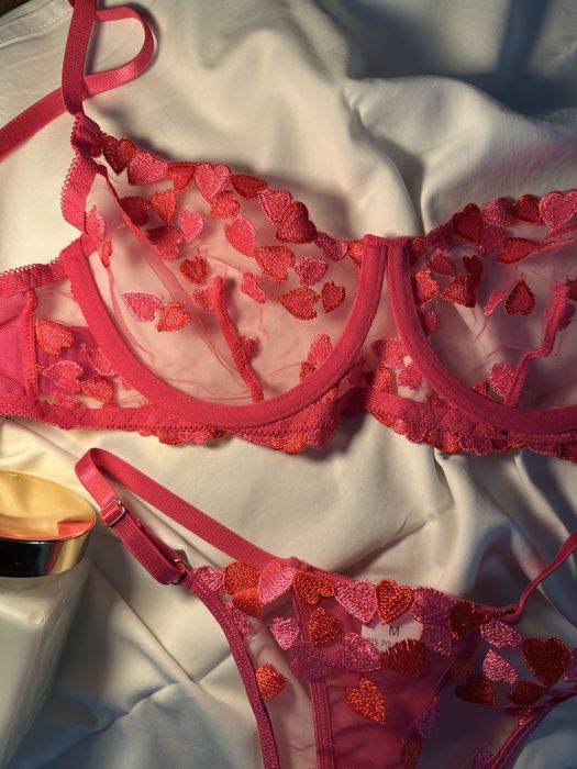 Нижнее белье комплект сердечки