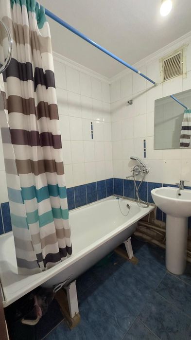 Сдаётся 1.5( Бурова 20) за 100000.