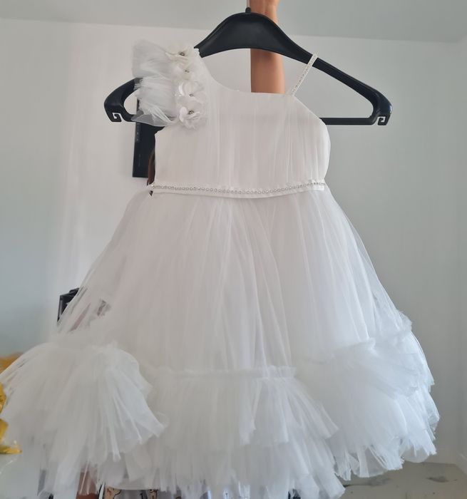 Rochițe superbe 5-6 ani