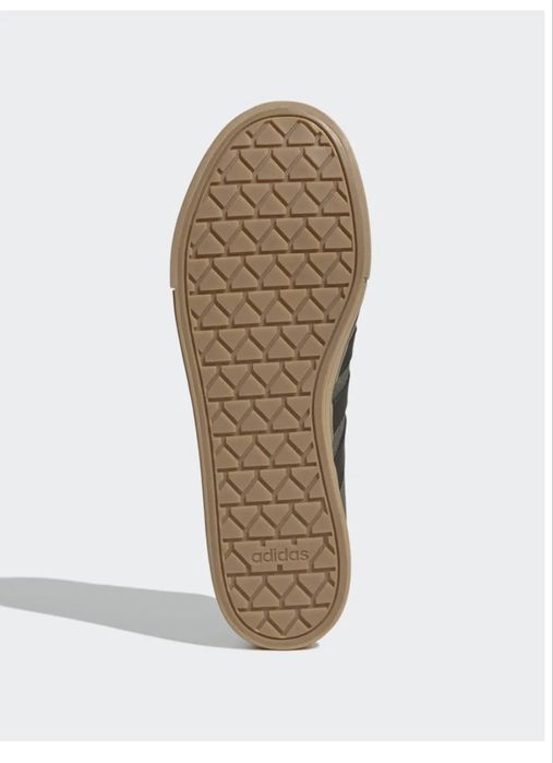 Продам кеды  кроссовки   ADIDAS  45000