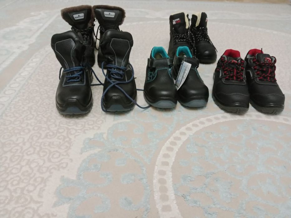 Продаётся зимняя спецодежда и обувь