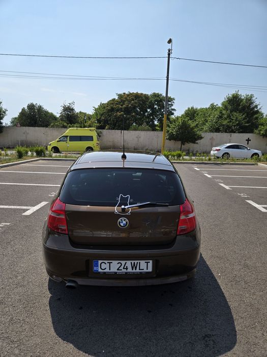 BMW seria 1 în 2 usi