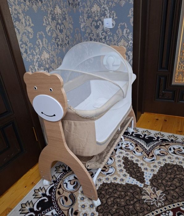 Детская колыбель-качалка с москитной сеткой