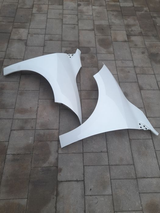 Aripa Fata Stanga Dreapta Alba Renault Megane 3 An 2009-2016