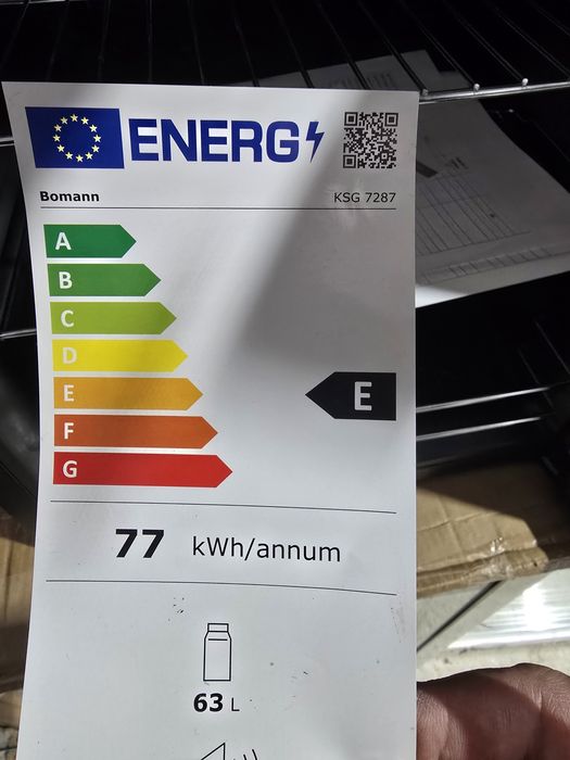Нова малка хладилна витрина Bomann KSG 7287 черен