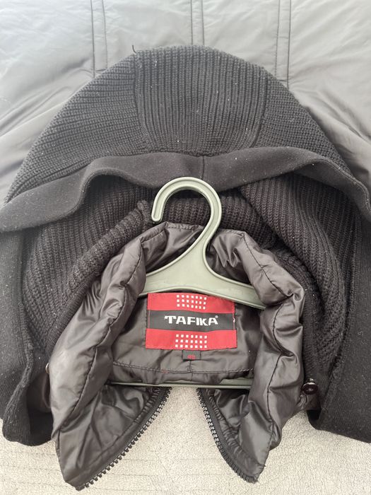 Продам куртку осенью