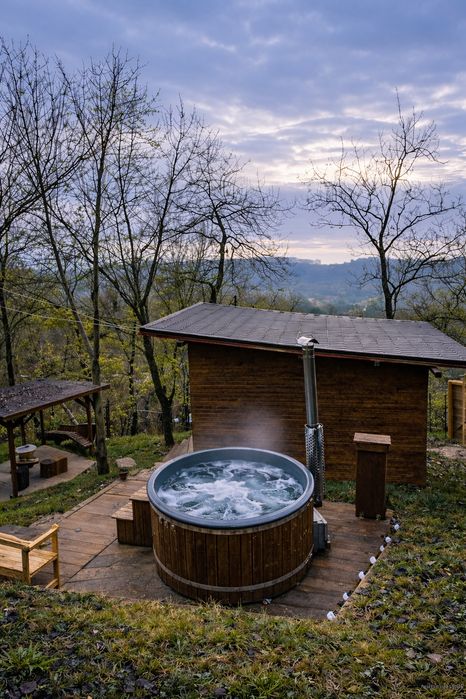 Cabana de inchiriat cu ciubar tip jacuzzi