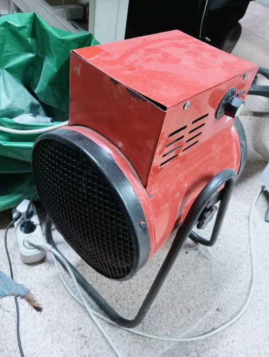 Электрическая тепловая пушка