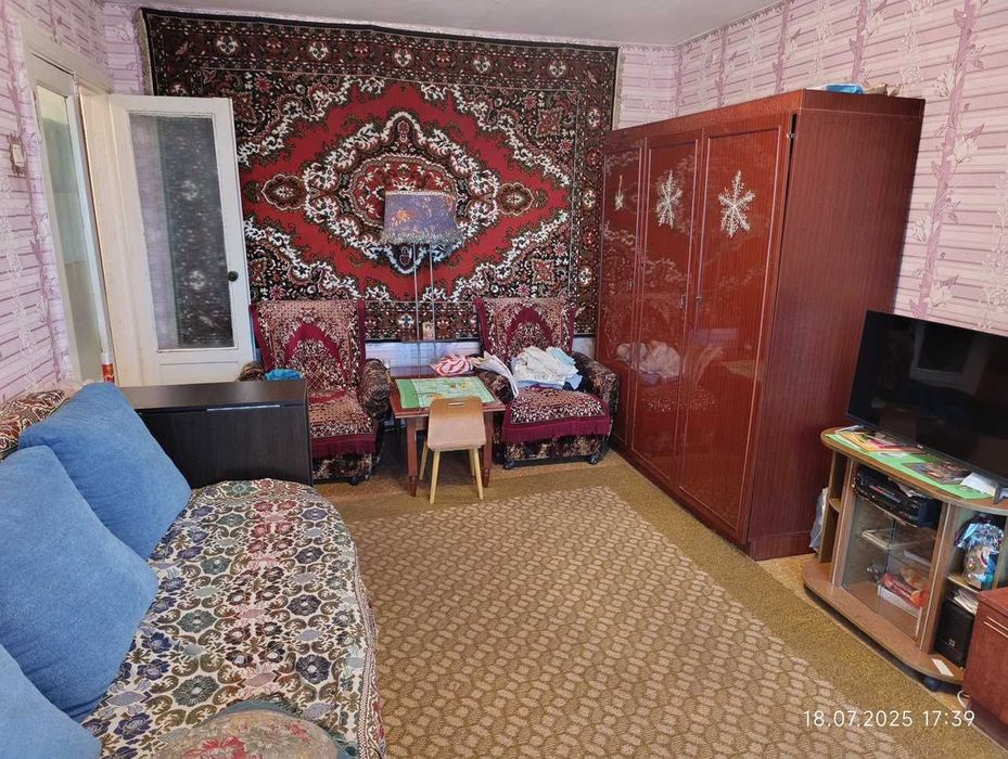 Продам 2 комн новой планировки