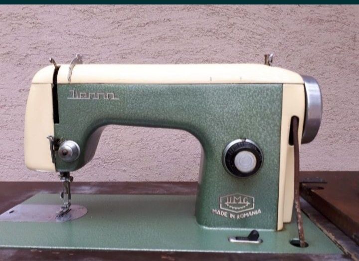Mașină de cusut Ileana