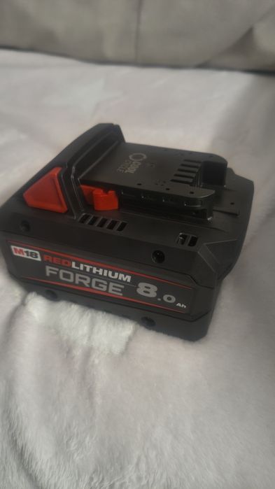Acumulator Milwaukee M18 8Ah FORGE Nou nefolosit  !