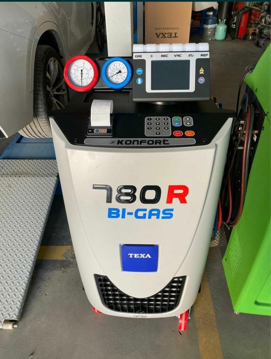 Încarcare Freon R134A si 1234YF