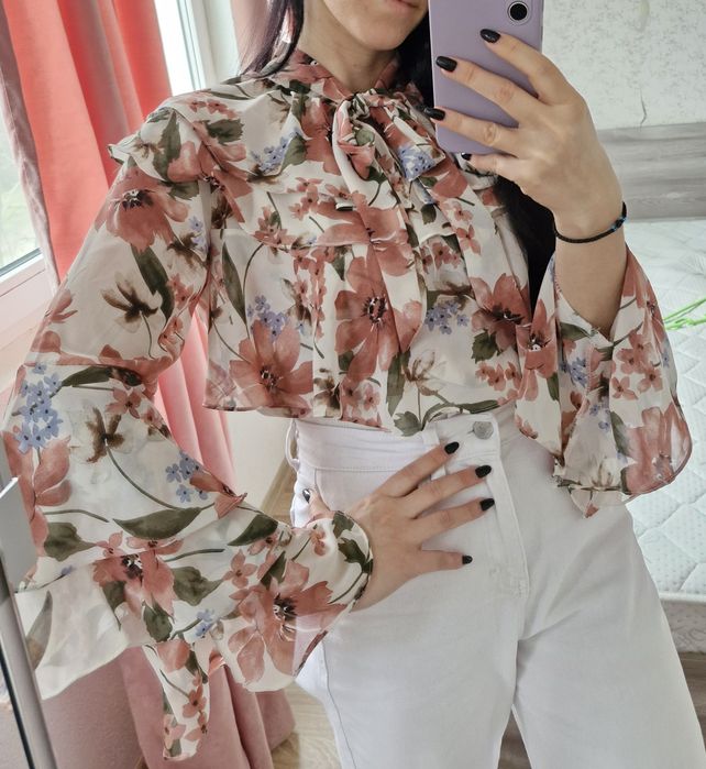Флорална риза с ефектни ръкави