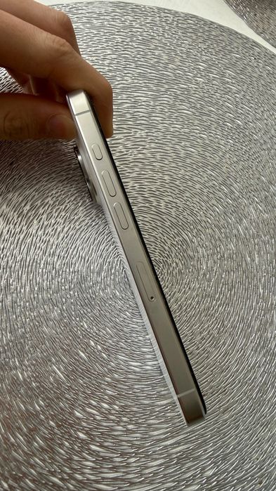 iPhone 16 Pro 512gb white