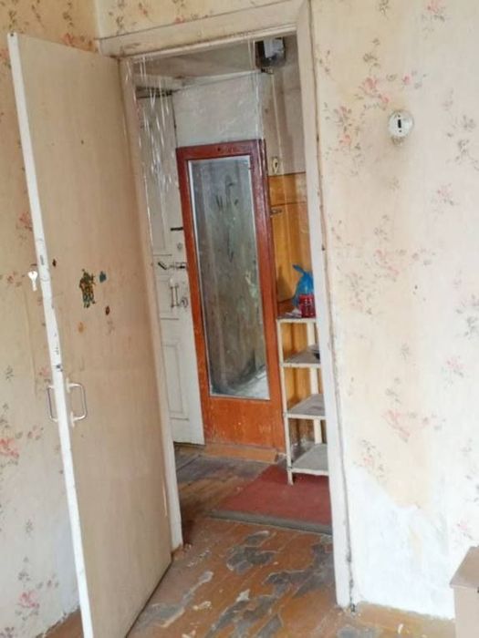 Чиланзар 23 2 комнатная 5 этаж