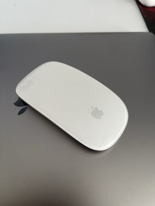 Magic Mouse 2, с разъёмом Lightning