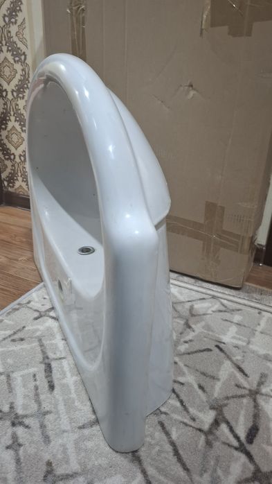 Раковина целый,белый