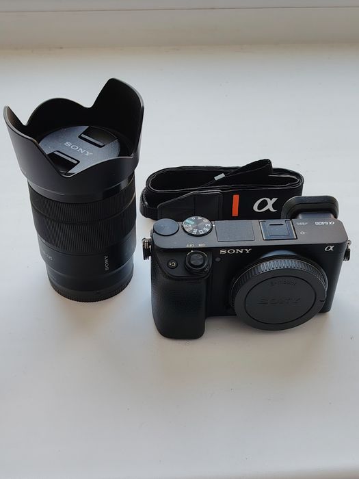 Sony A6400 + объектив 18-135 f/3.5-5.6 OSS