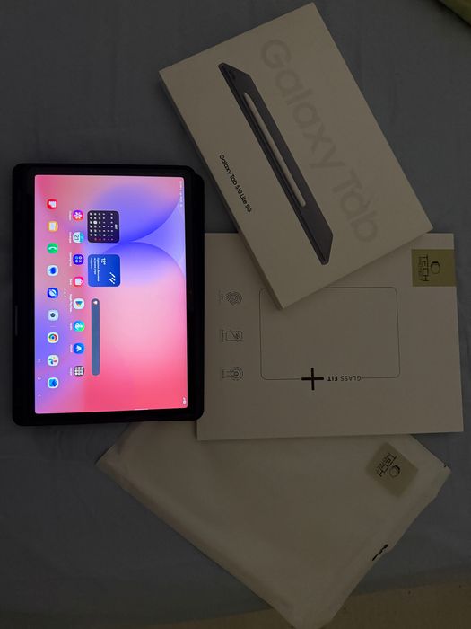 Продавам чисто нов таблет Samsung galaxy s10 lite 5g 128gb grey