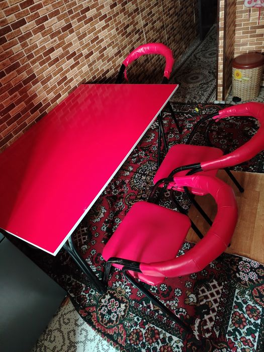 Stol stul sotiladi 6ta stuli bor 2024 yil sotip olingan