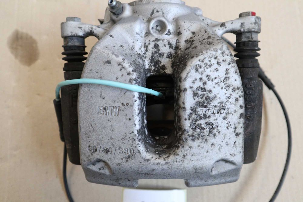 Преден ляв спирачен апарат БМВ Г20 Г22 Г26 Г30 Г01 Г29