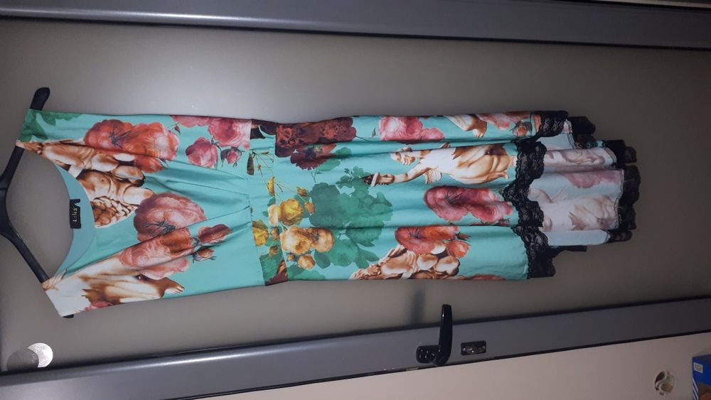 Рокля с ангели