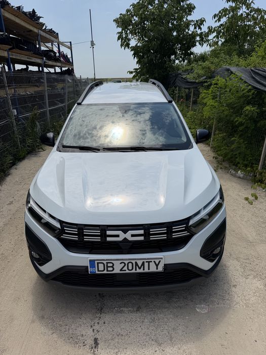 Dacia Jogger EXTREME 7 LOCURI Benzina + GPL 2023 usor avariat / lovit