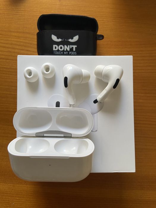 Продам Airpods Pro, оригинал