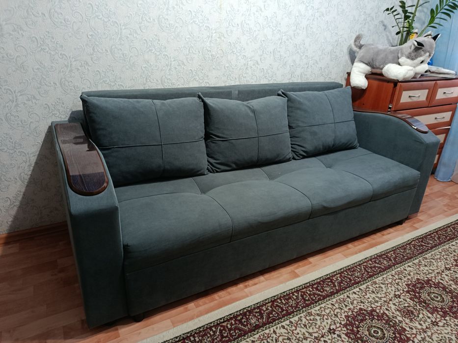Продам диван и шкаф