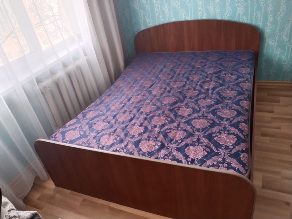 Продам кровать б/у