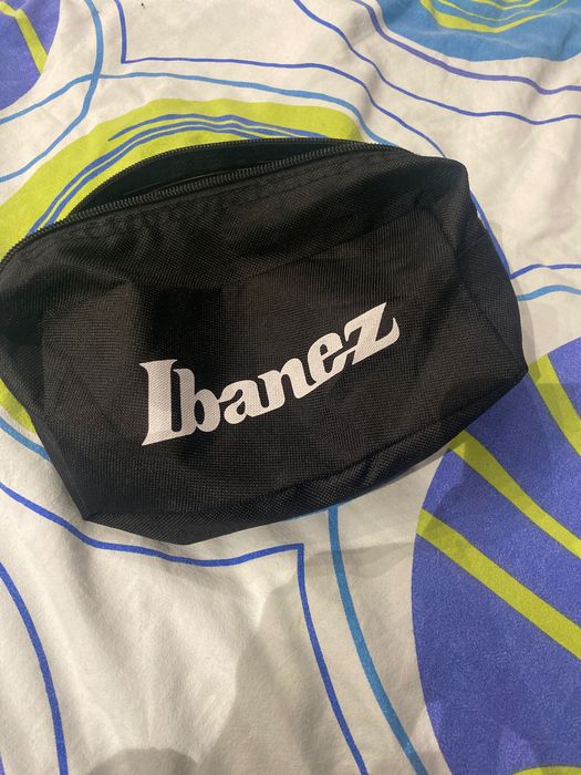 Chitara electrica albastra Ibanez