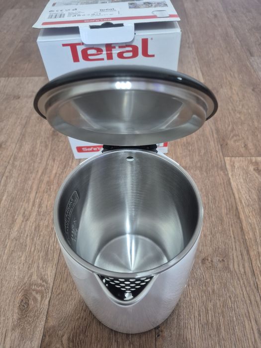 Электрический чайник Tefal 1.7 литра