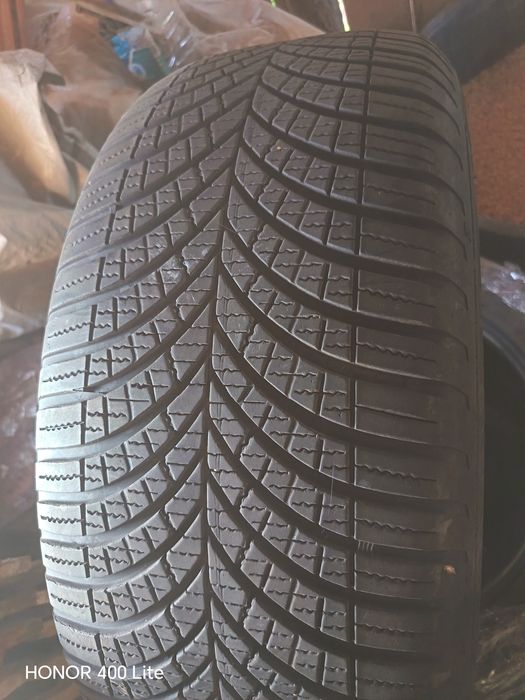 Vând anvelope 245/50r19