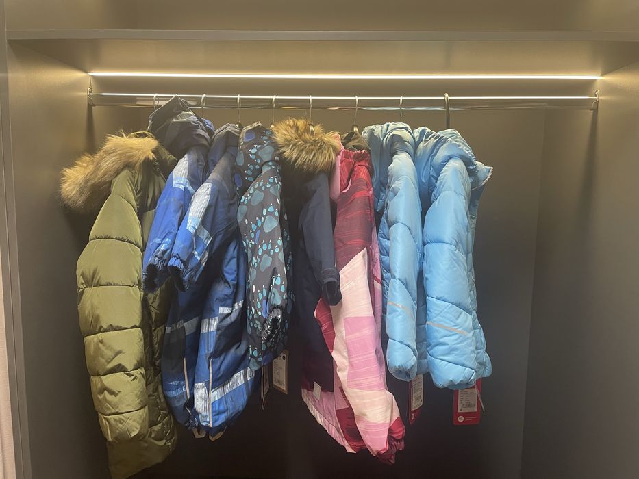 Reima куртки и комбезы