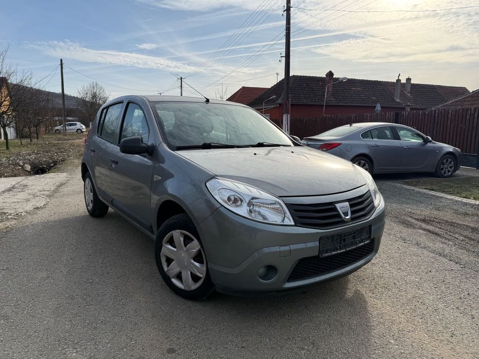 Dacia Sandero Dacia Sandero 1.2 2010 75 CP