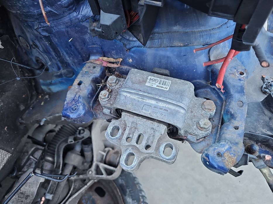 Tampon motor stanga Volkswagen Golf 6 (5K1) GTI [Fabr 2009-2013] 1K019