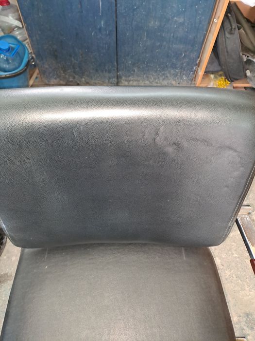 Фризьорски стол в добро състяние