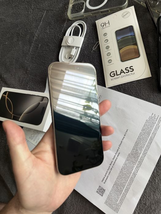 iPhone 16 Pro 128 gb natural titanium stare impecabila 10/10 baterie 90%