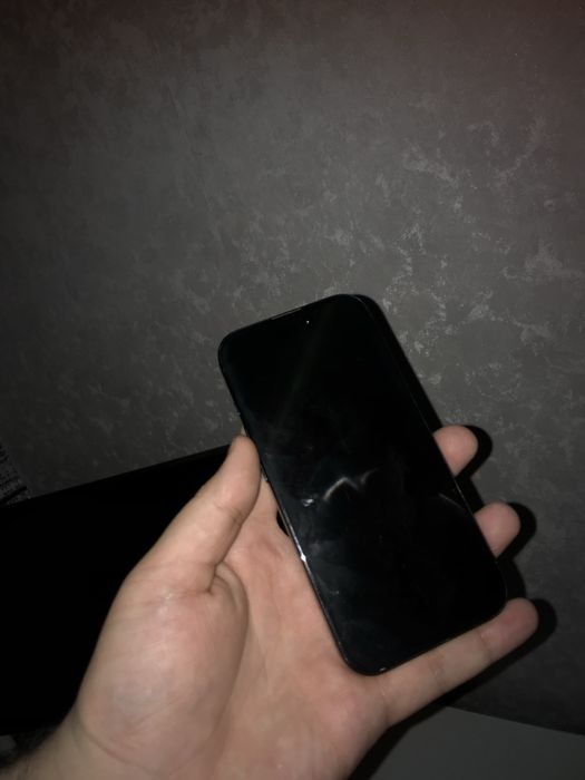 iPhone 15 • 128GB • Всё работает идеально