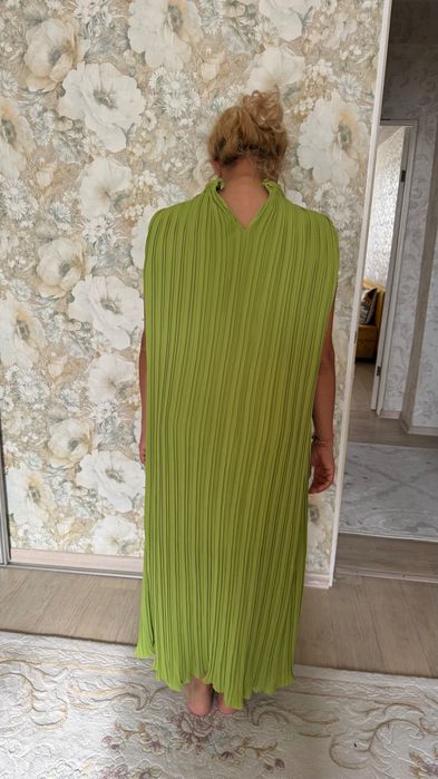 Платье коктейльное нарядное