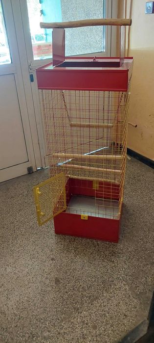 клетка за голям папагал