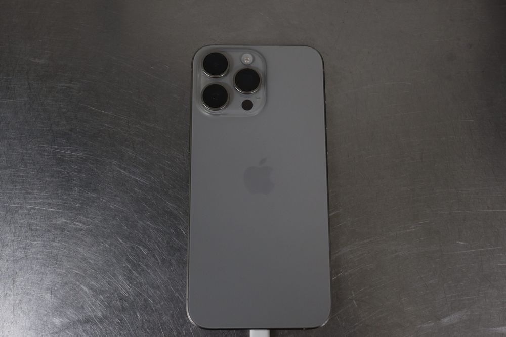 IPhone 15 pro max 256gb SIM+ESIM