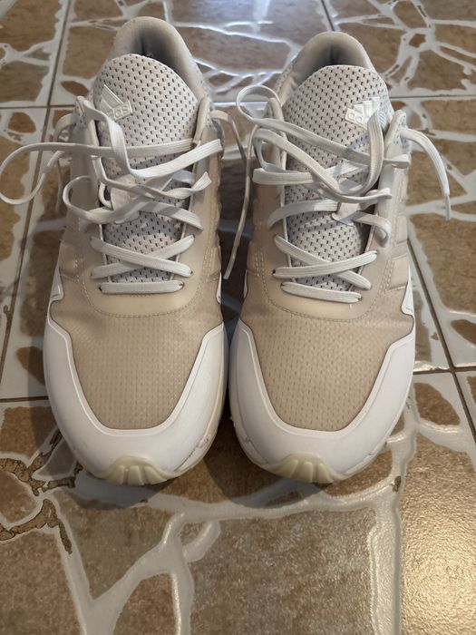 Adidași adidas albi