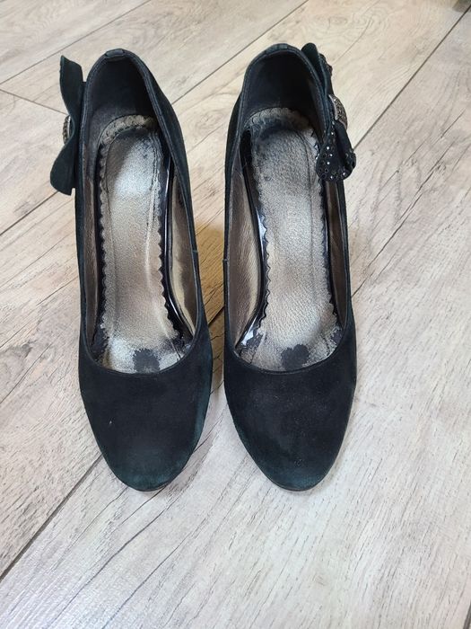 Продам обувь 35 размера