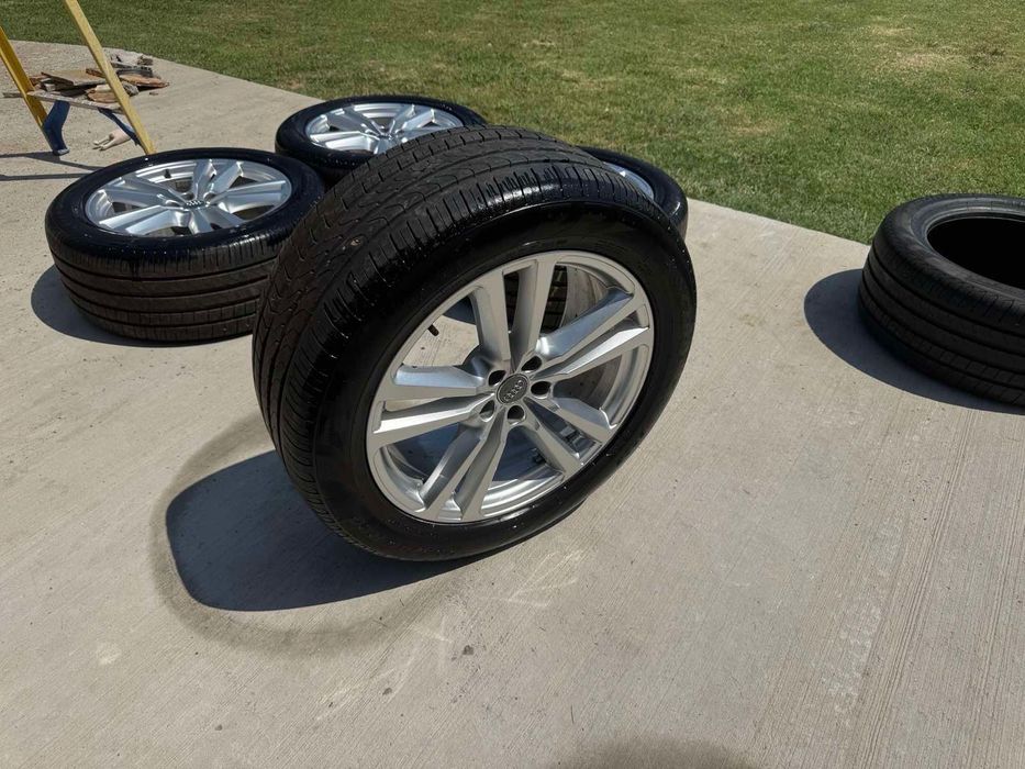 Джанти и гуми за ауди Q7