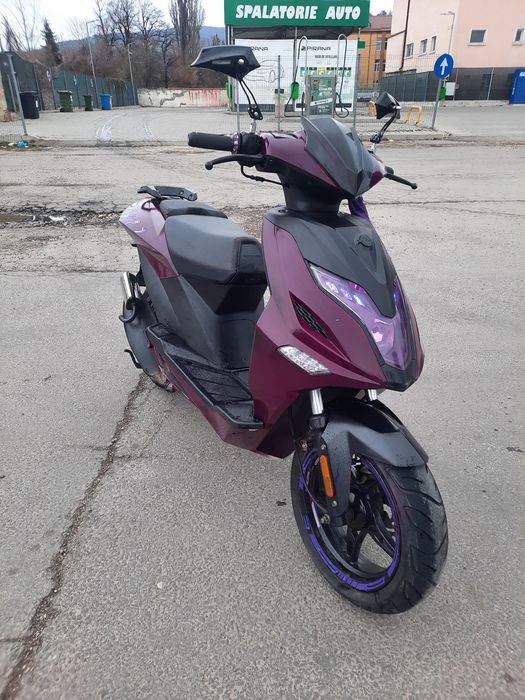 Scuter 49cc Motowell