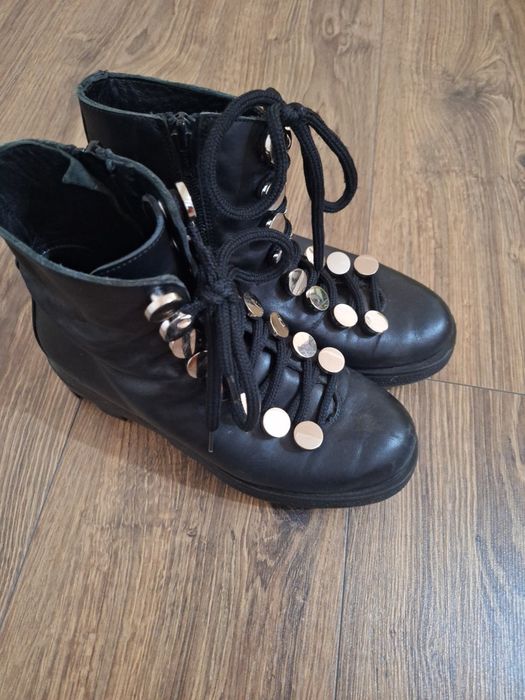 Bocanci Nr 36,5 piele